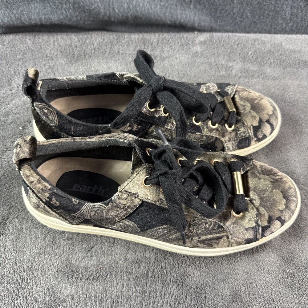 Earth Zag Floral Print Velvet Sneakers Womens Size 8 Black Gray Lace Up Comfort - Picture 9 of 13